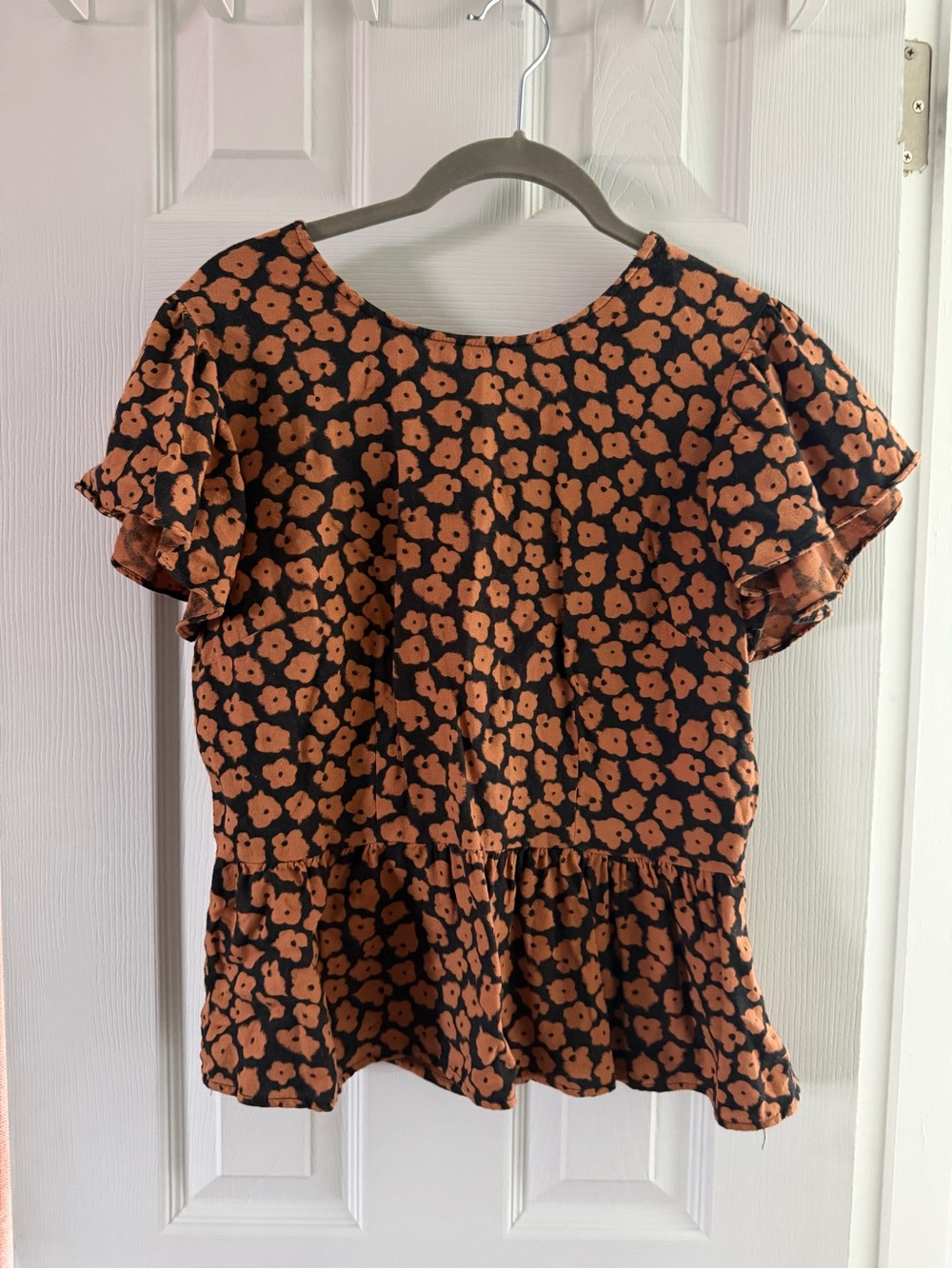 Who What Wear Black Top with Orange Floral Print and Peplum